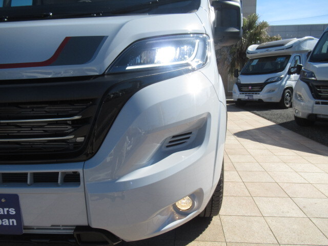 キャンピングカーバンコン