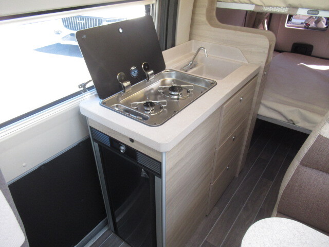 キャンピングカーバンコン