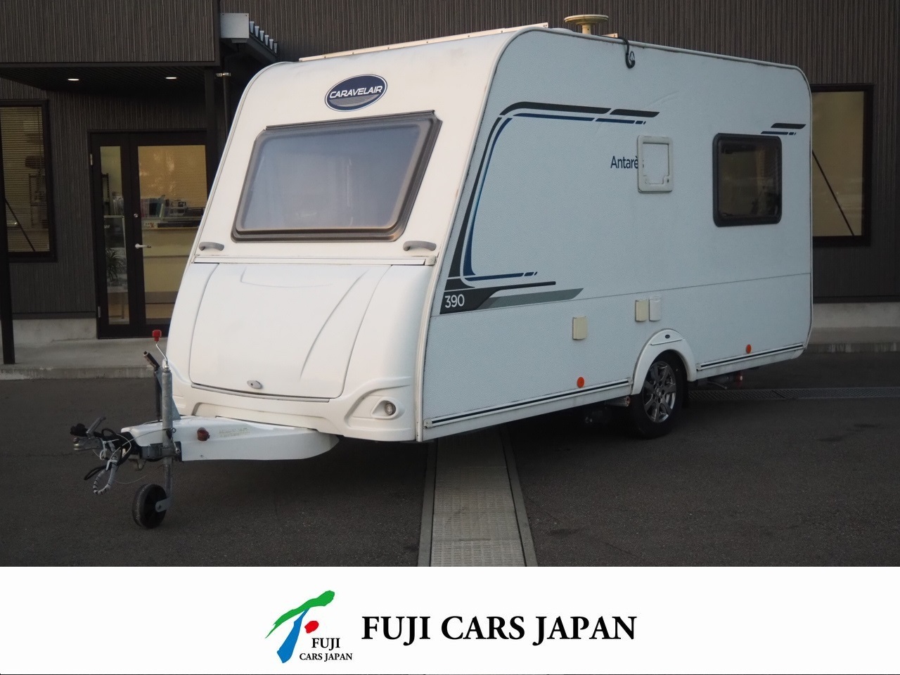 トレーラー トリガノ アンタレス390Vプレミアム 窓エアコン