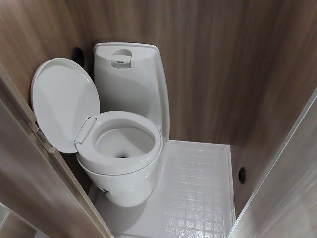 キャンピングカーキャブコン