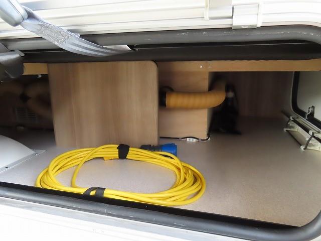 キャンピングカーキャブコン