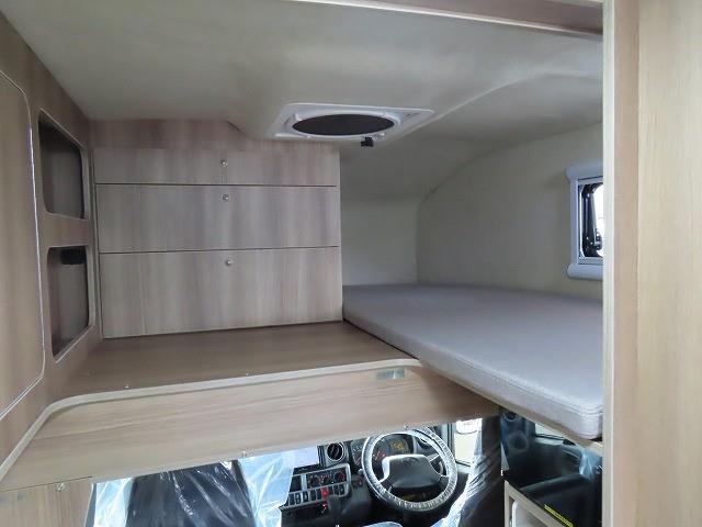 キャンピングカーキャブコン