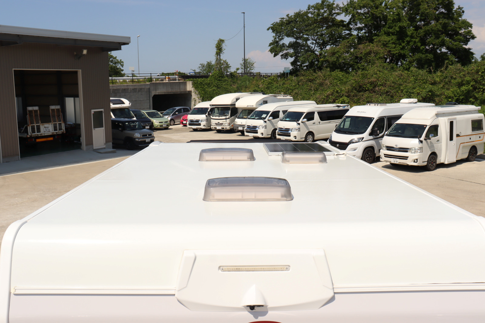 キャンピングカーキャブコン