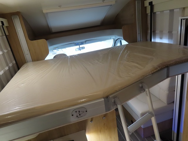 キャンピングカーキャブコン