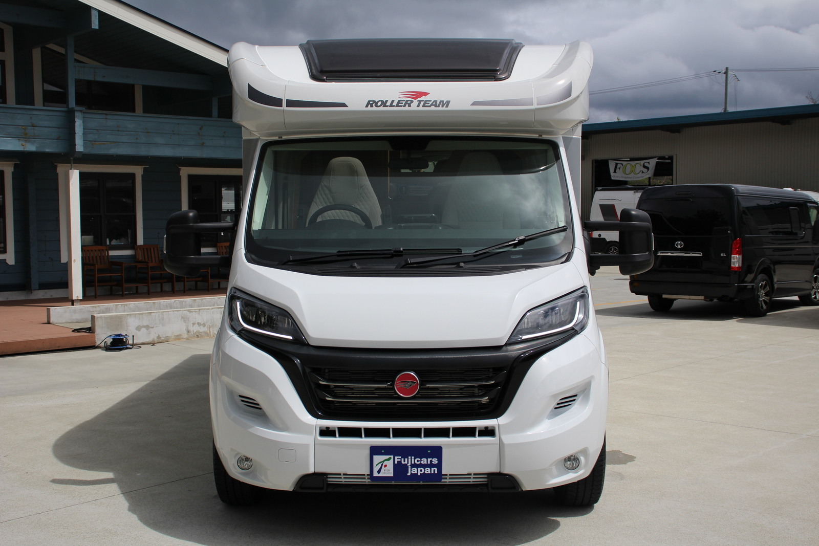 キャンピングカーキャブコン