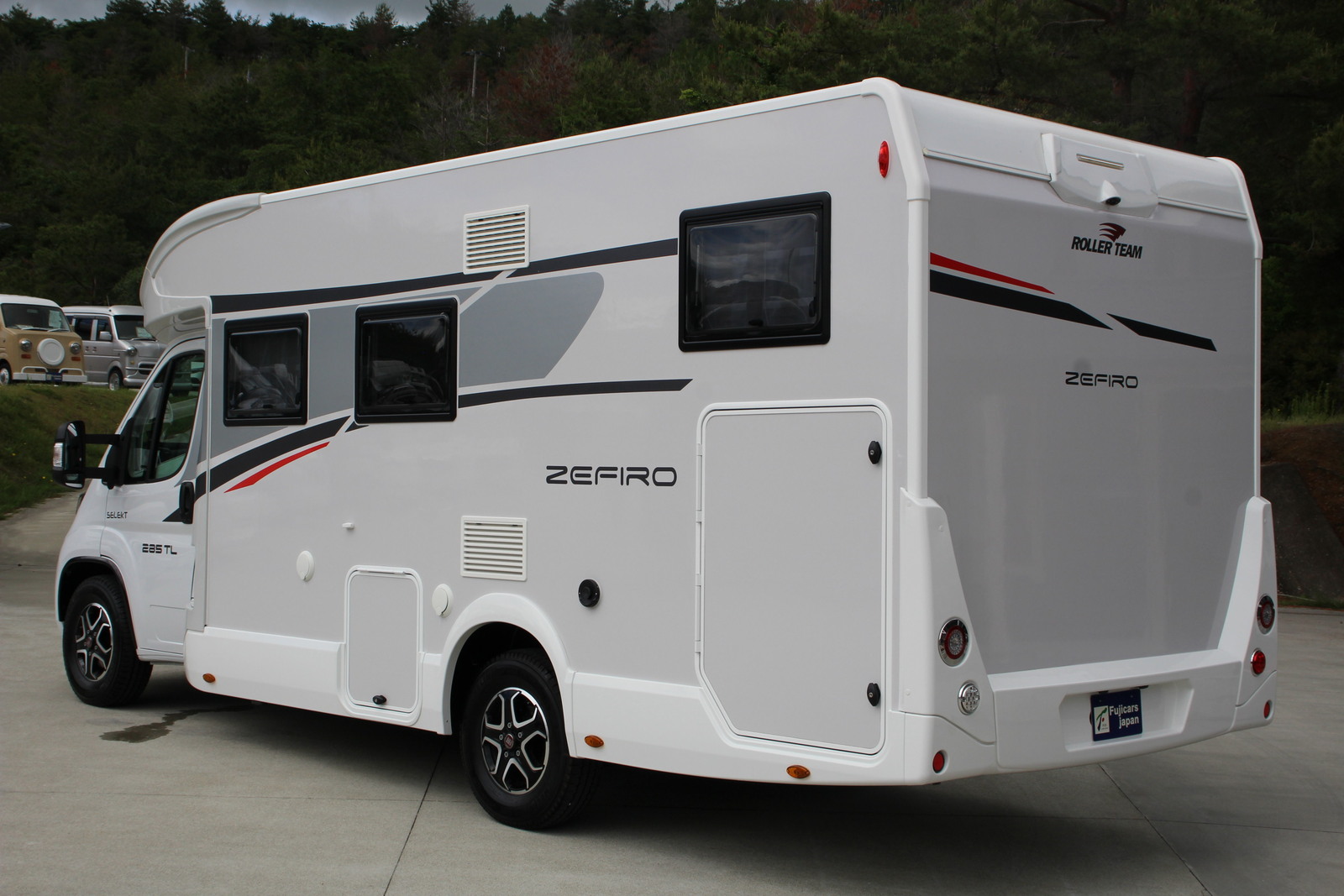 キャンピングカーキャブコン