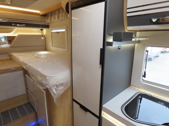 キャンピングカーキャブコン