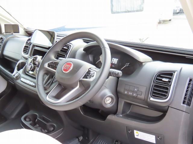 キャンピングカーキャブコン