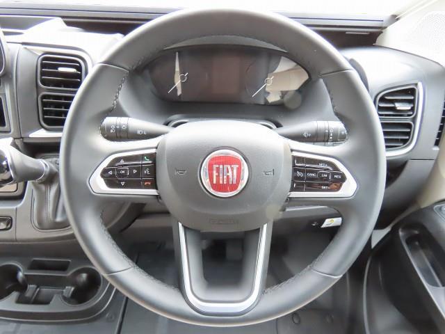 キャンピングカーキャブコン