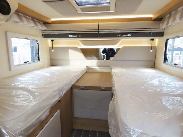 キャンピングカーキャブコン