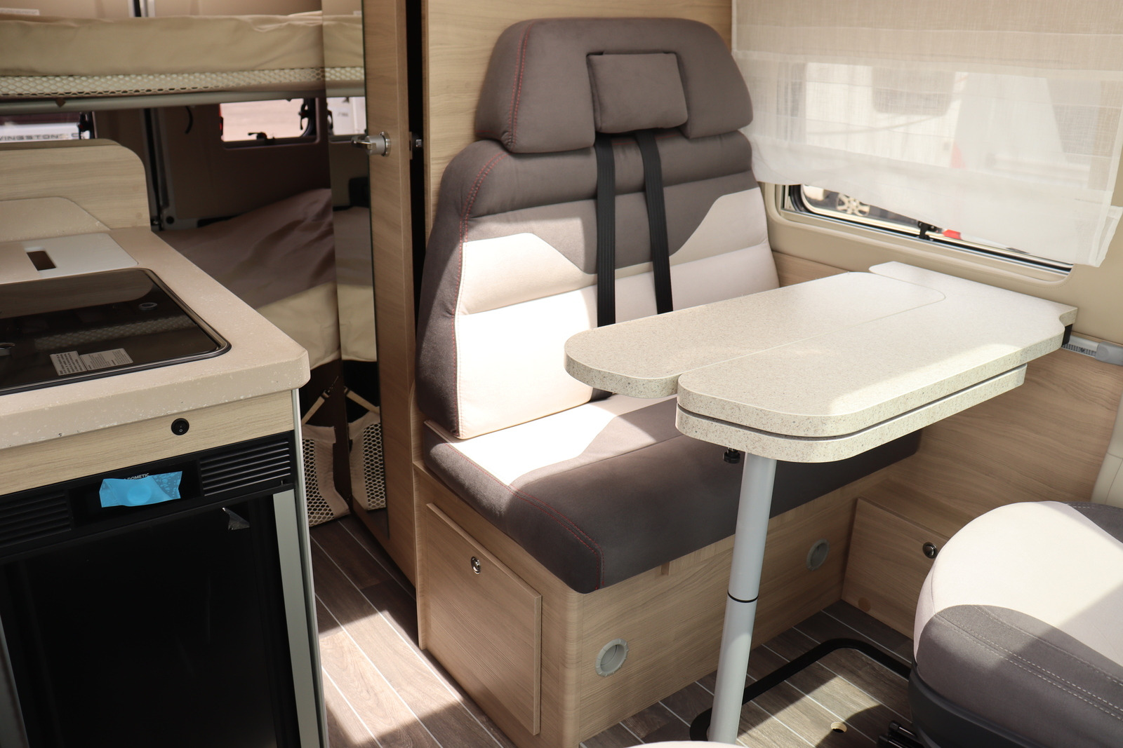 キャンピングカーバンコン