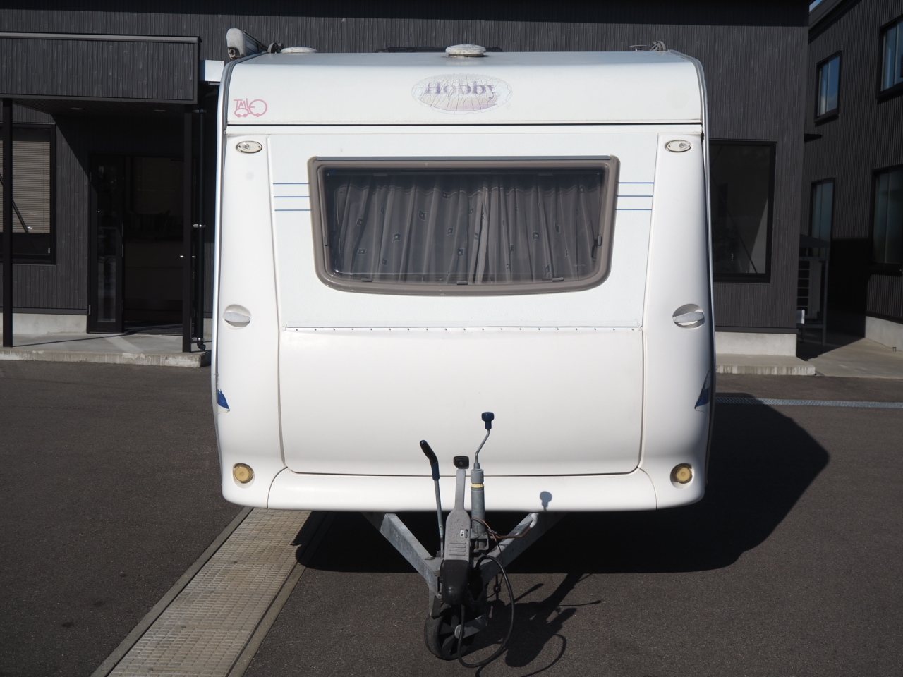 キャンピングカートレーラー