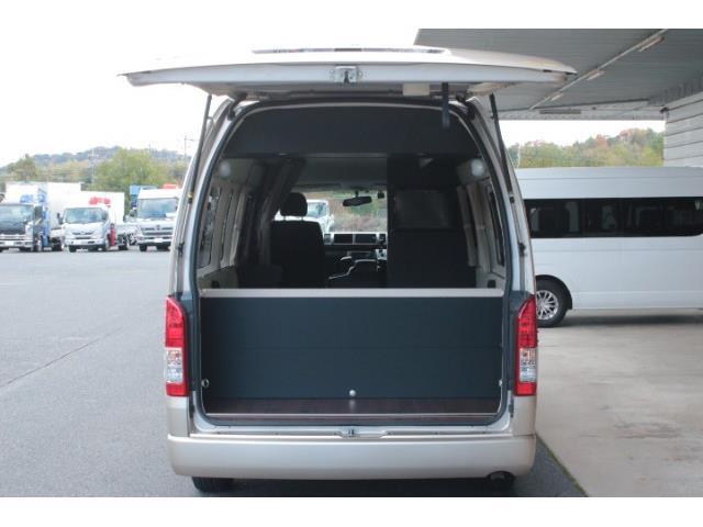 キャンピングカーバンコン