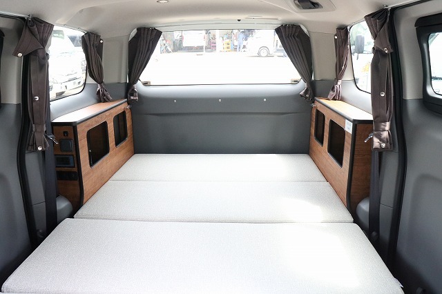 キャンピングカーバンコン