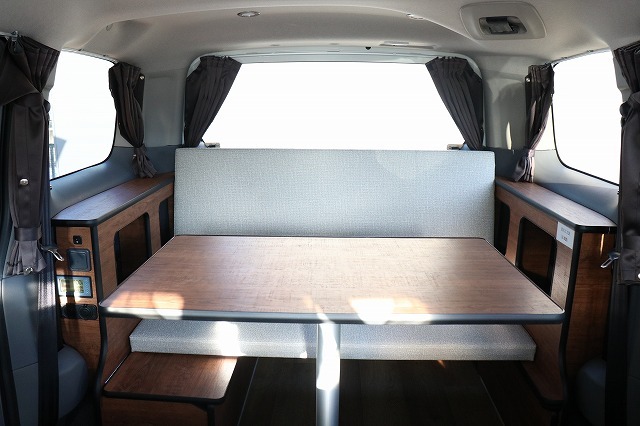 キャンピングカーバンコン