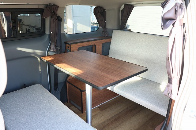 キャンピングカーバンコン