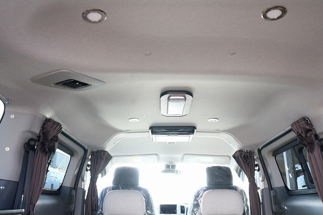 キャンピングカーバンコン