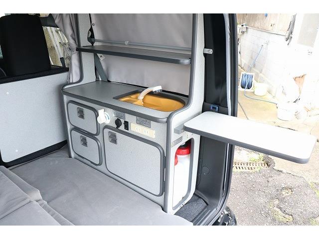 キャンピングカー軽キャンパー