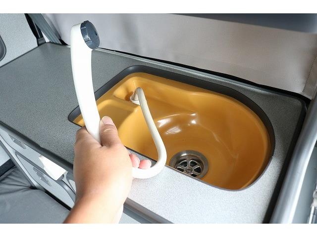 キャンピングカー軽キャンパー