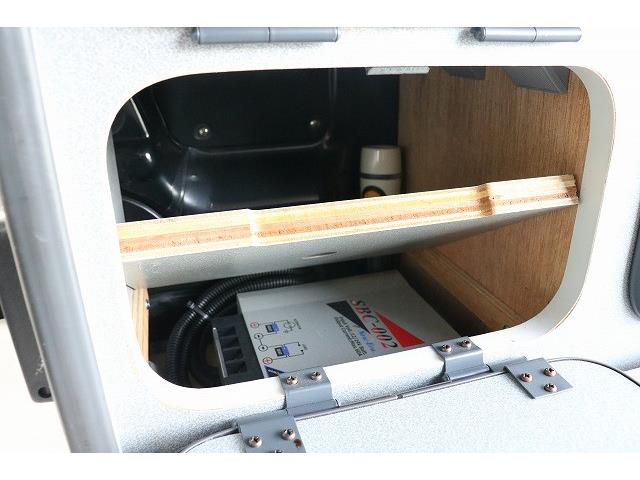 キャンピングカー軽キャンパー