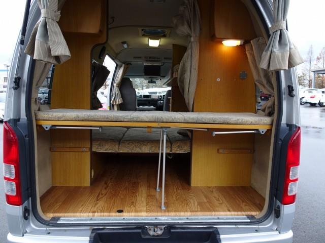 キャンピングカーバンコン