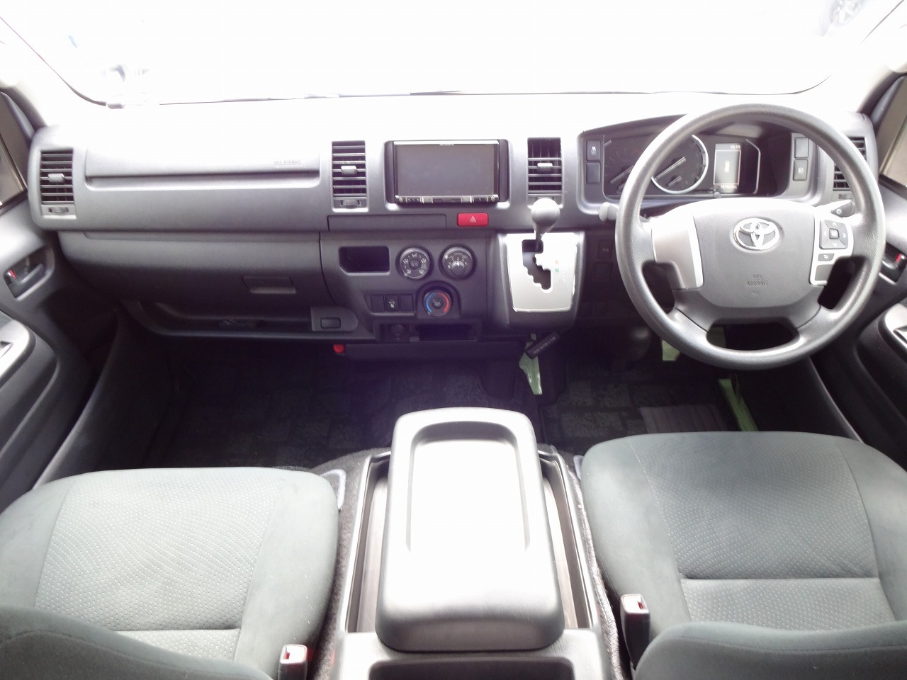 キャンピングカーキャブコン