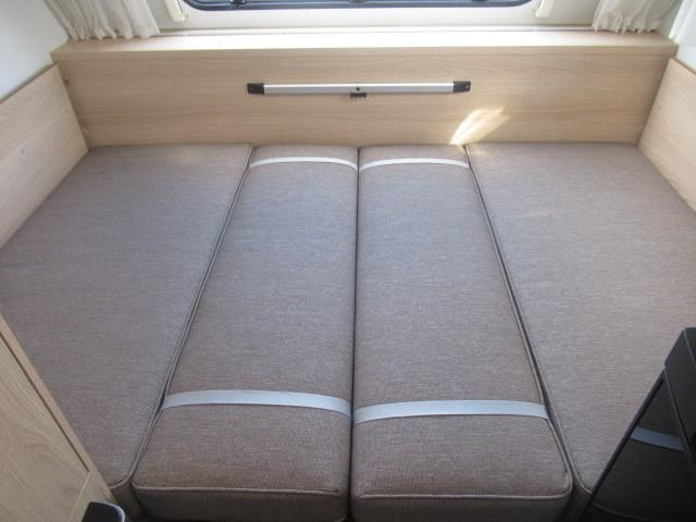 キャンピングカートレーラー