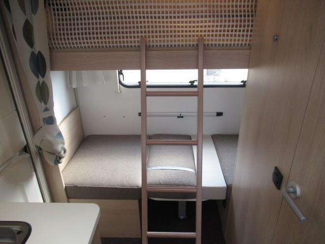 キャンピングカートレーラー