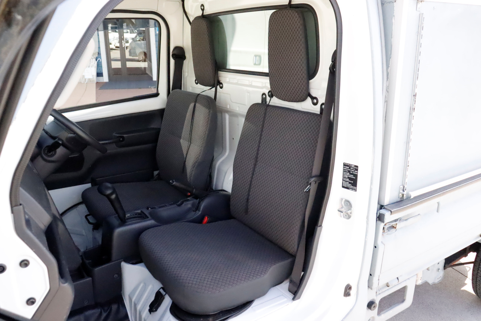 日産NT100クリッパー