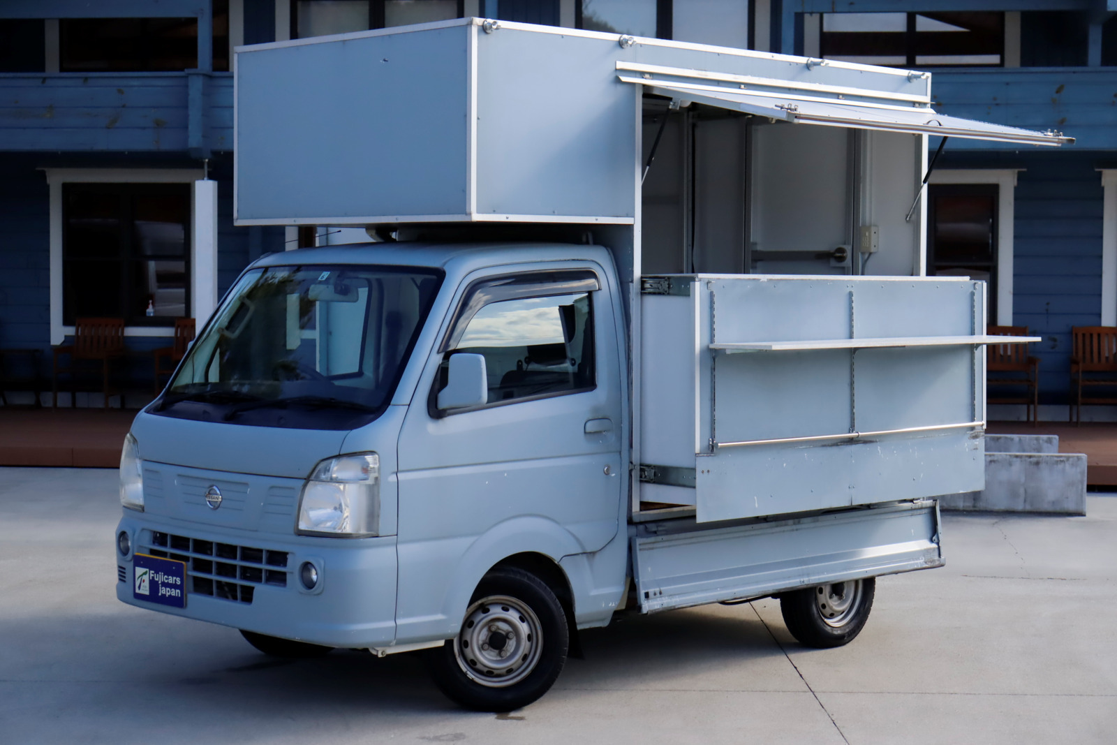 日産NT100クリッパー