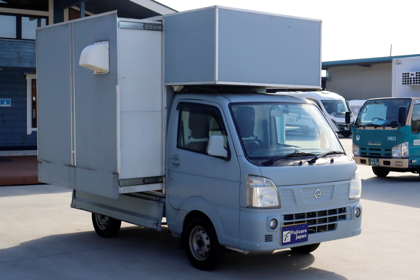 日産NT100クリッパー