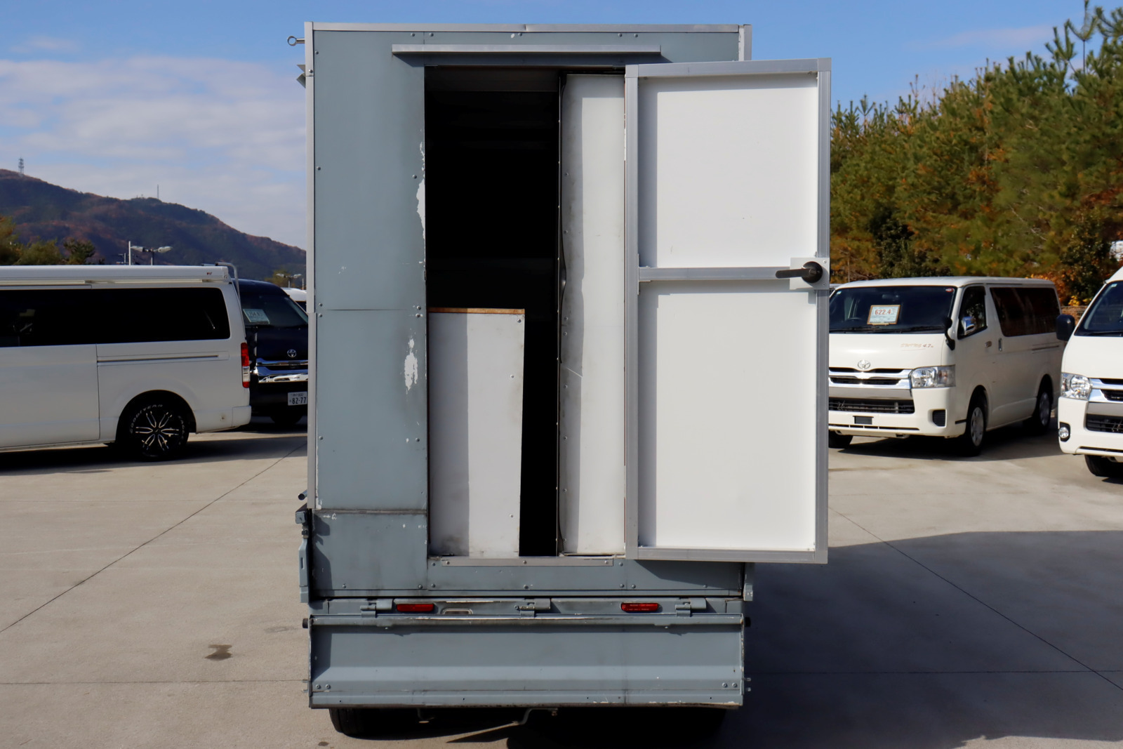 日産NT100クリッパー