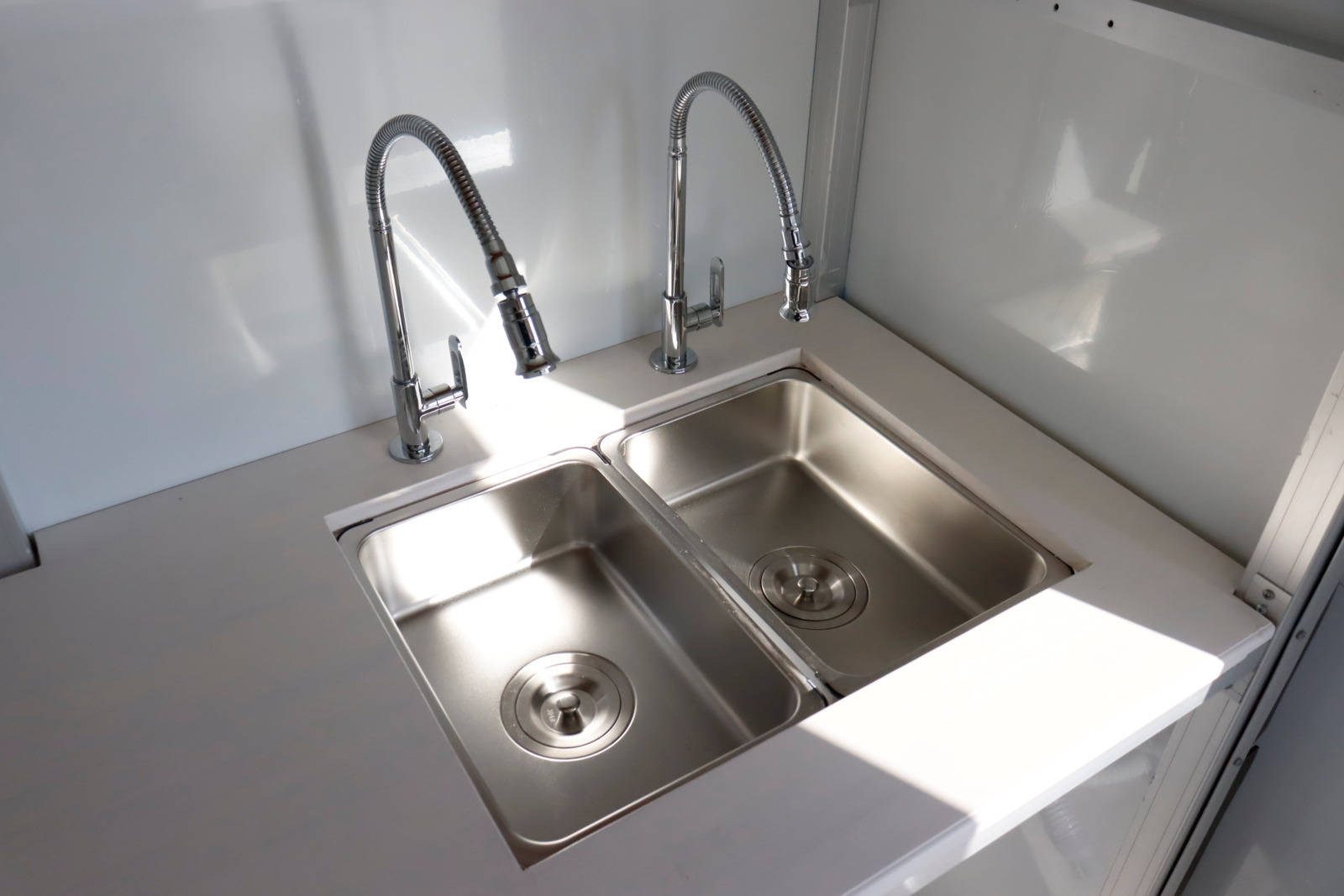 日産NT100クリッパー