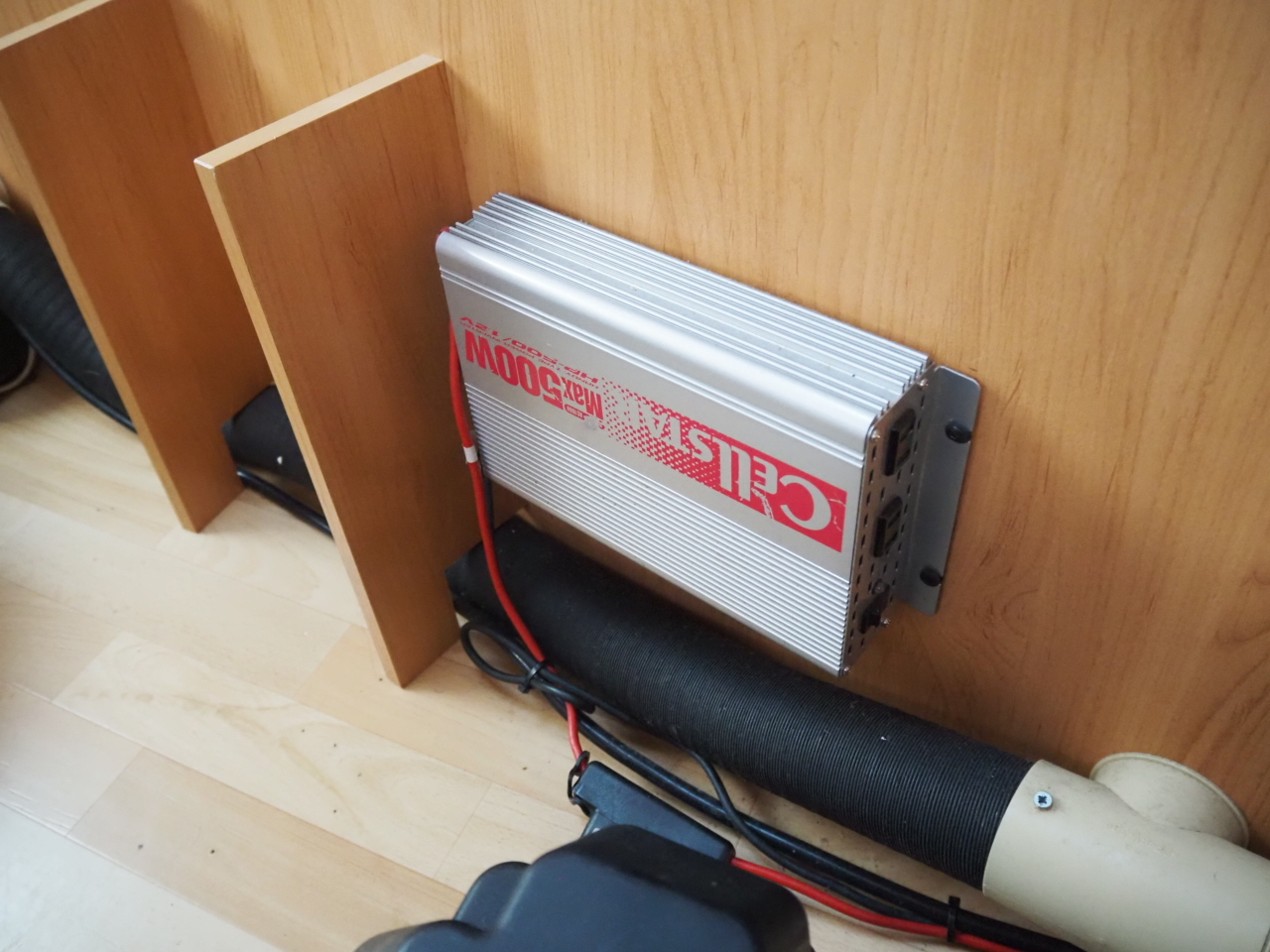 キャンピングカートレーラー