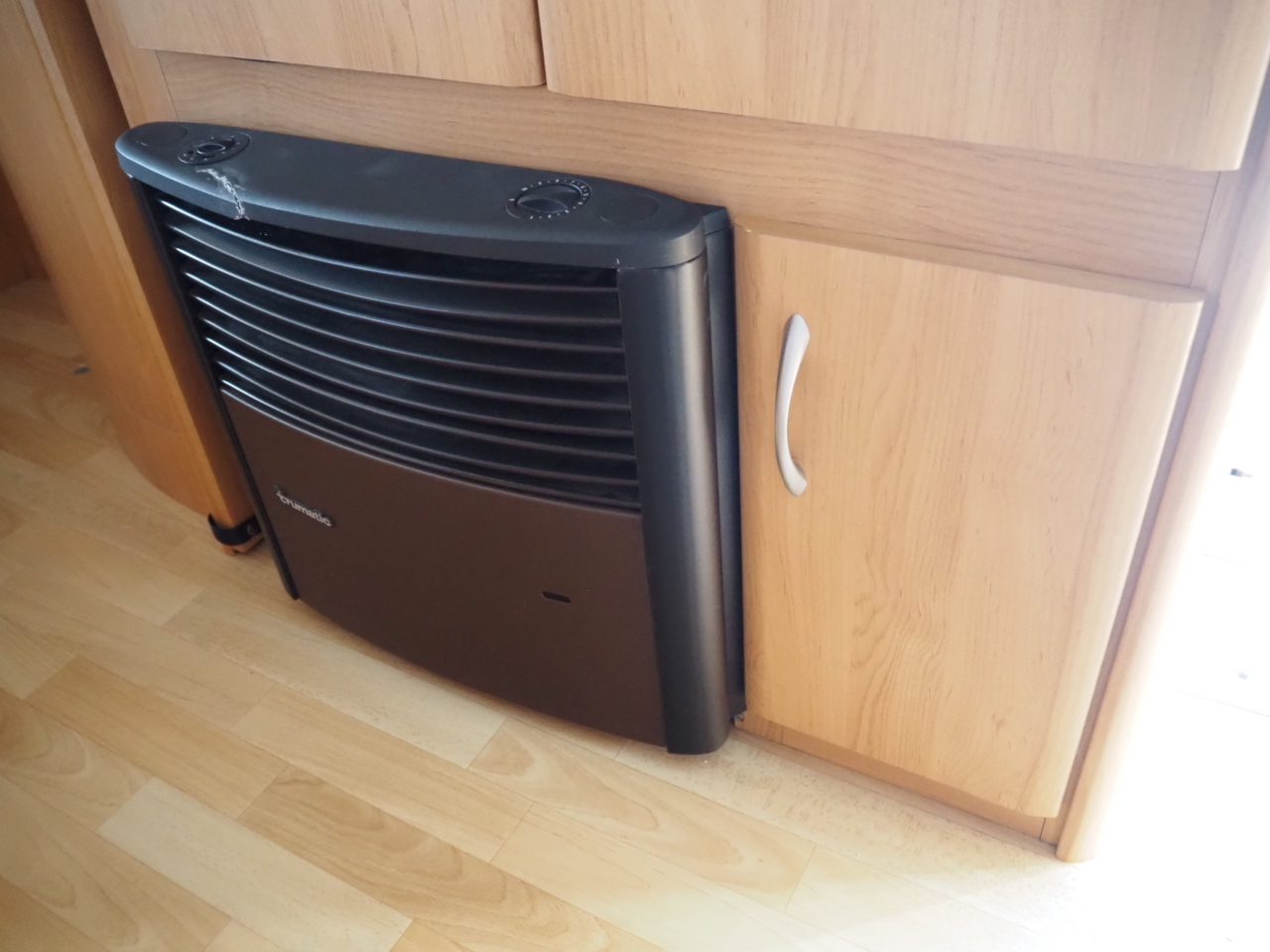 キャンピングカートレーラー