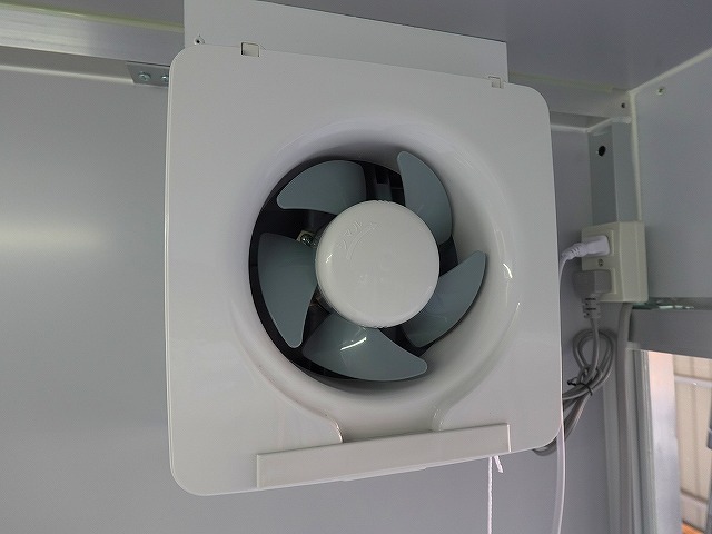 スバルサンバー