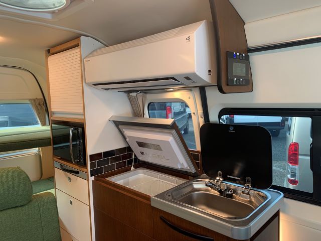 キャンピングカーバンコン