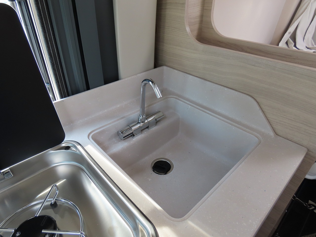 キャンピングカーバンコン