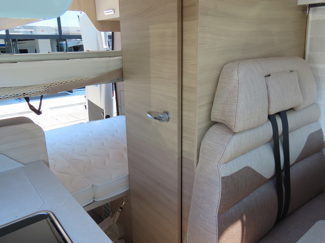 キャンピングカーバンコン