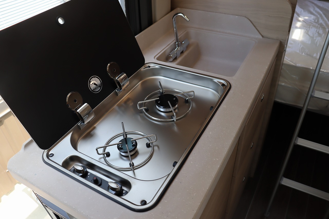 キャンピングカーバンコン