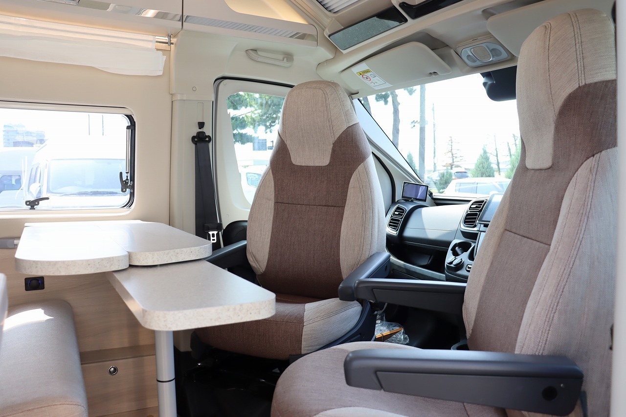 キャンピングカーバンコン