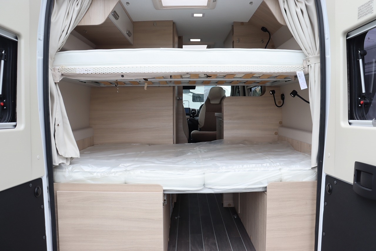 キャンピングカーバンコン