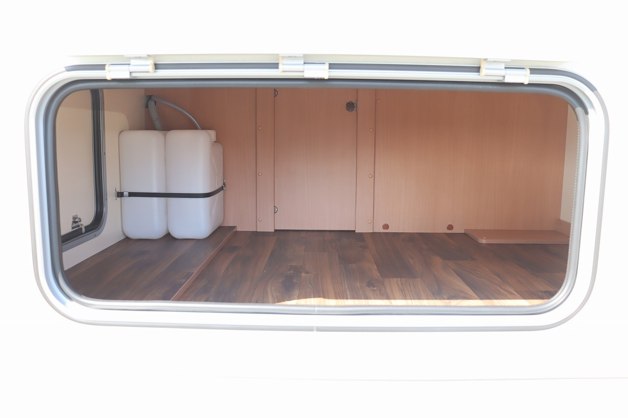 キャンピングカーキャブコン