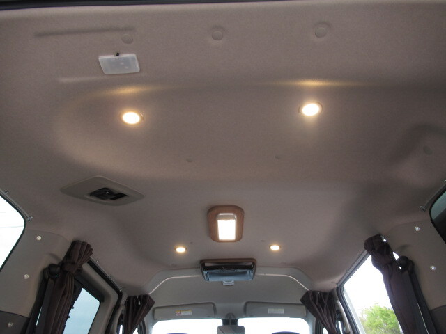 キャンピングカーバンコン