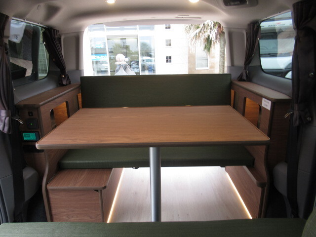 キャンピングカーバンコン