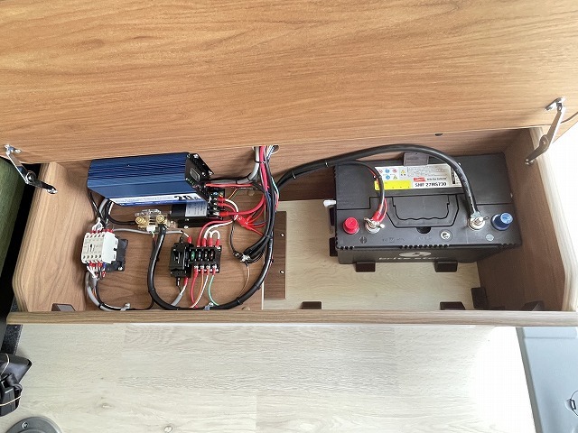 キャンピングカーバンコン