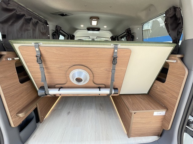 キャンピングカーバンコン