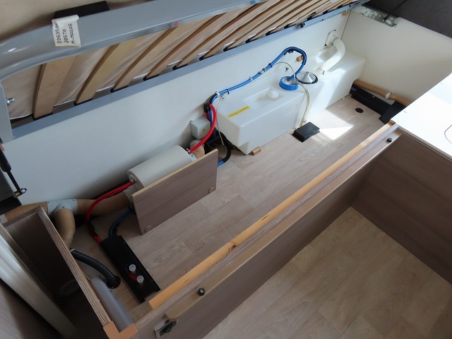 キャンピングカートレーラー