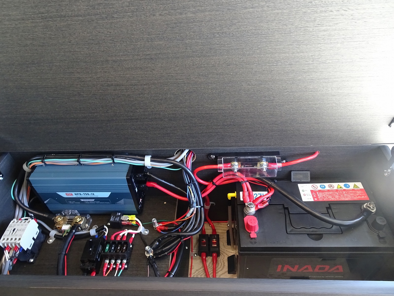 キャンピングカーバンコン