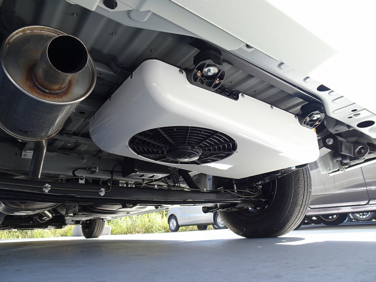 キャンピングカーバンコン